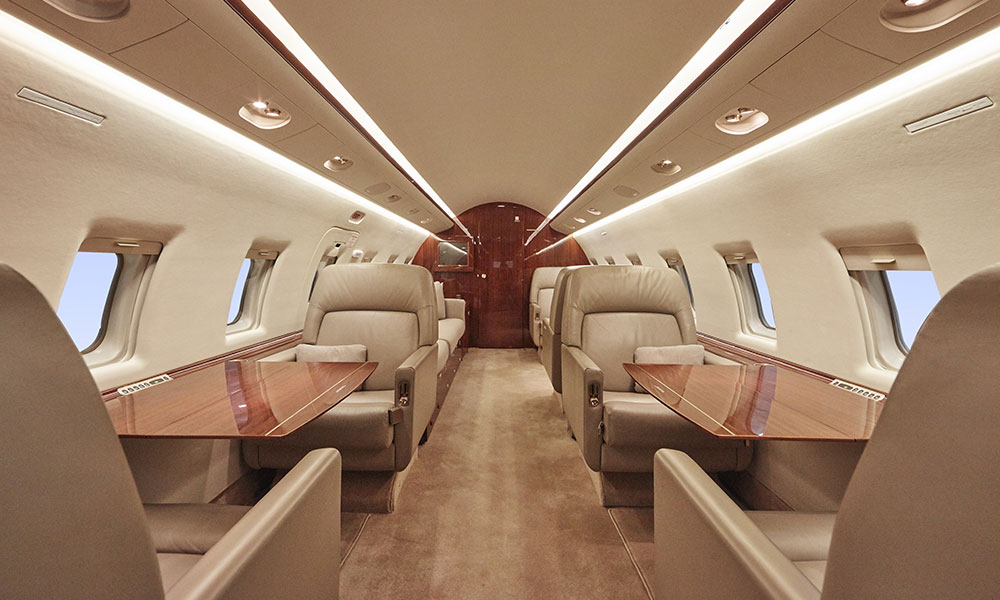 Private Jet Charter and Helicopter Transfers For Urgent Flights and VIPs